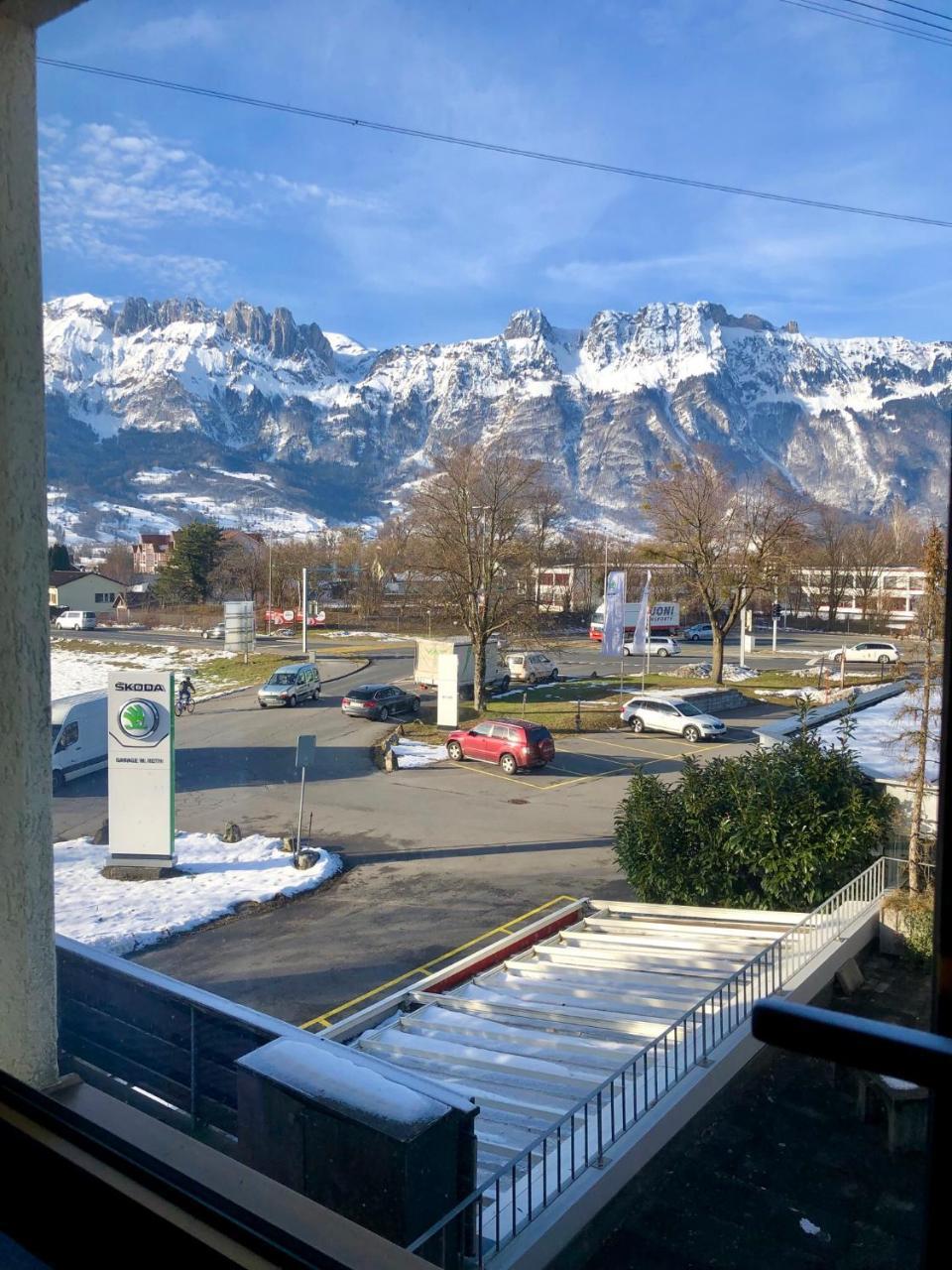 Hotel Hecht Sennwald ภายนอก รูปภาพ